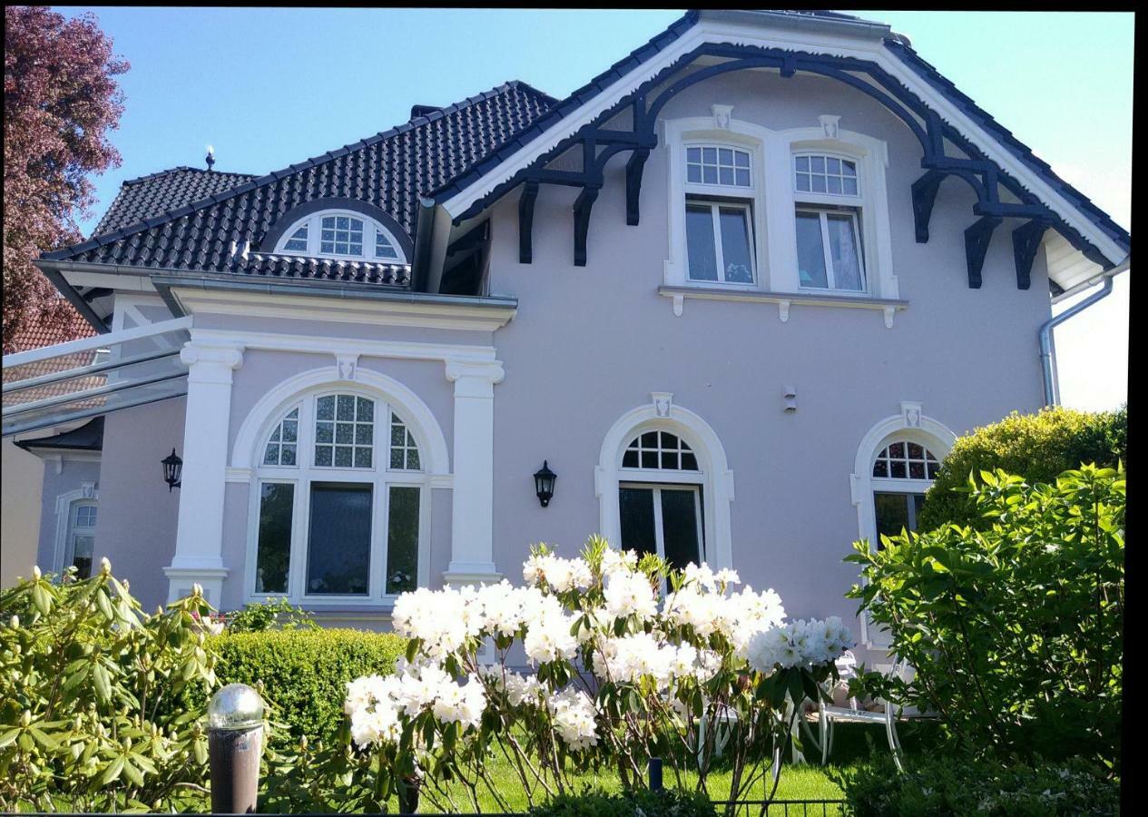 Villa Flora Friedrichstadt Exteriör bild